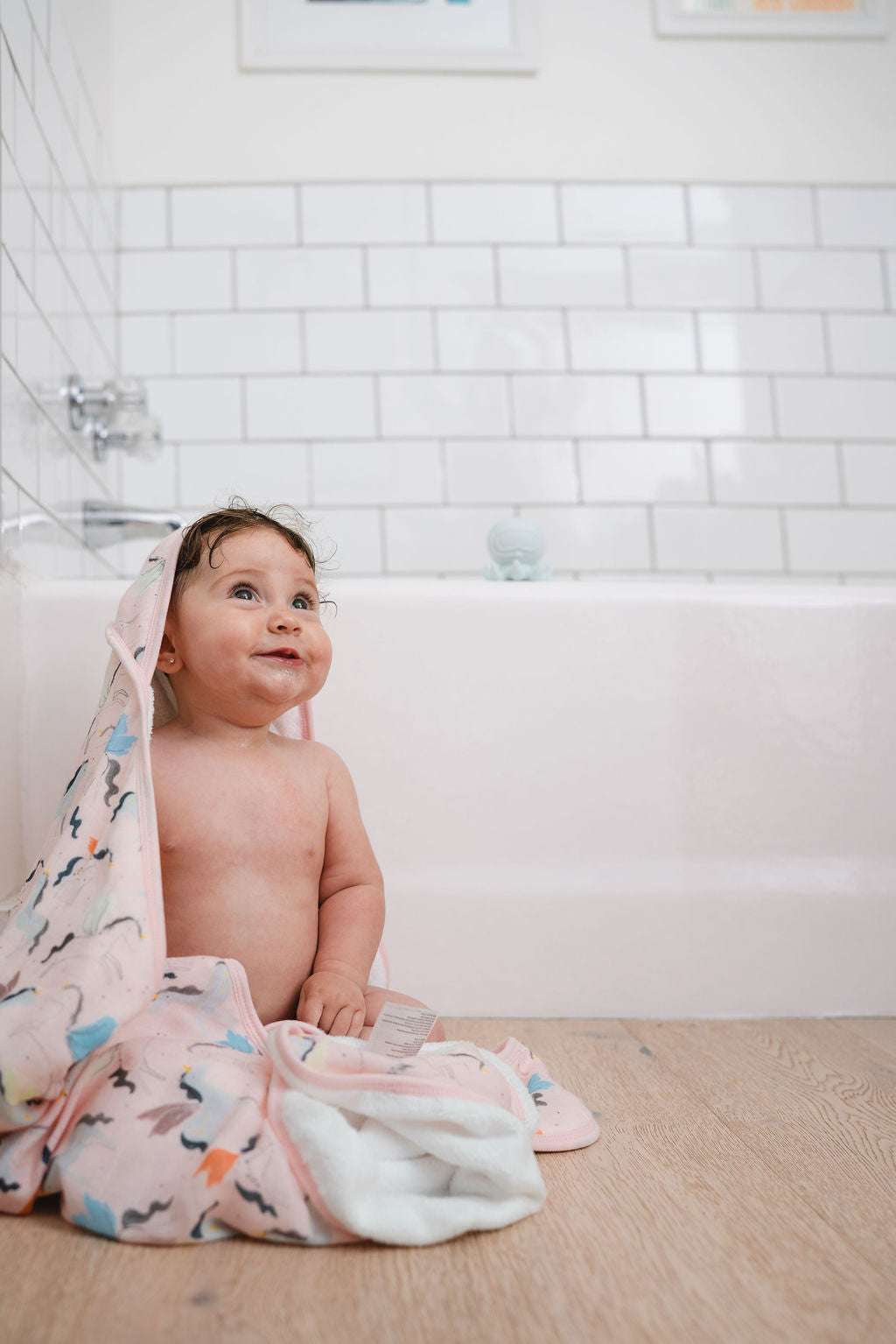 LouLou Lollipop Muslin Cotton Hooded Towel Set in Unicorn Ballet