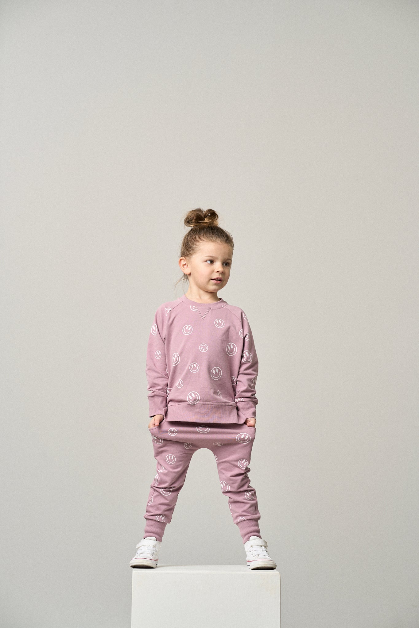 Little Bipsy Pullover in Dusty Purple Smiley
