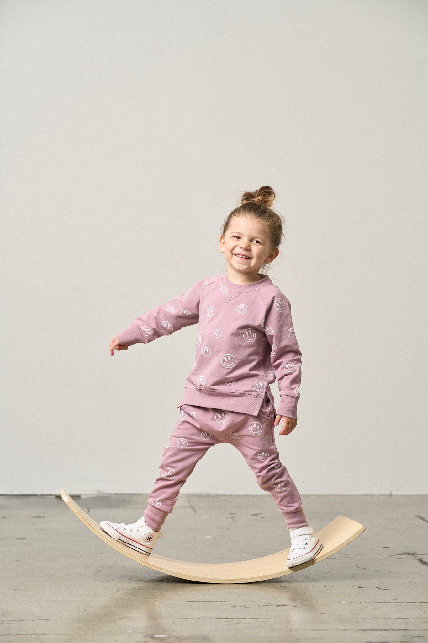 Little Bipsy Pullover in Dusty Purple Smiley