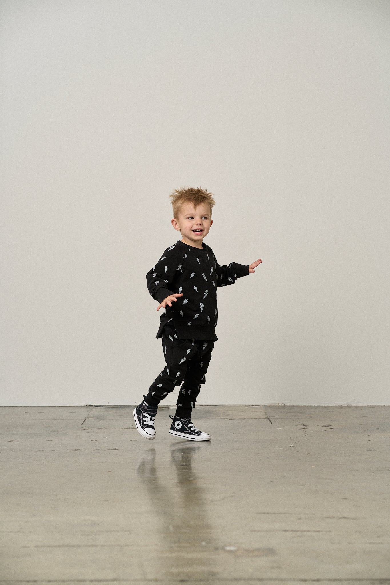 Little Bipsy Jogger in Lightning Bolt Black