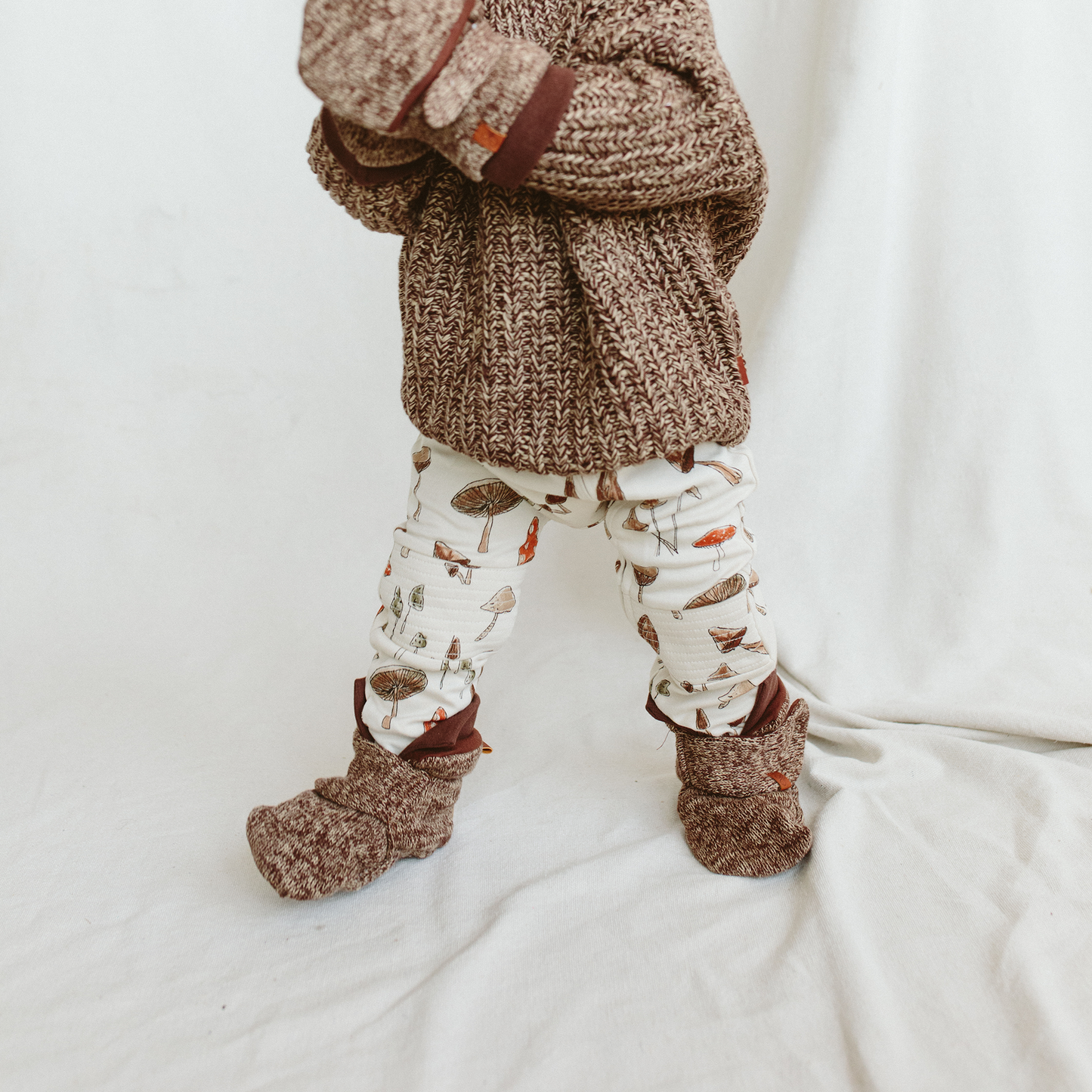 Goumi Knit Baby Stay on Booties in Bark
