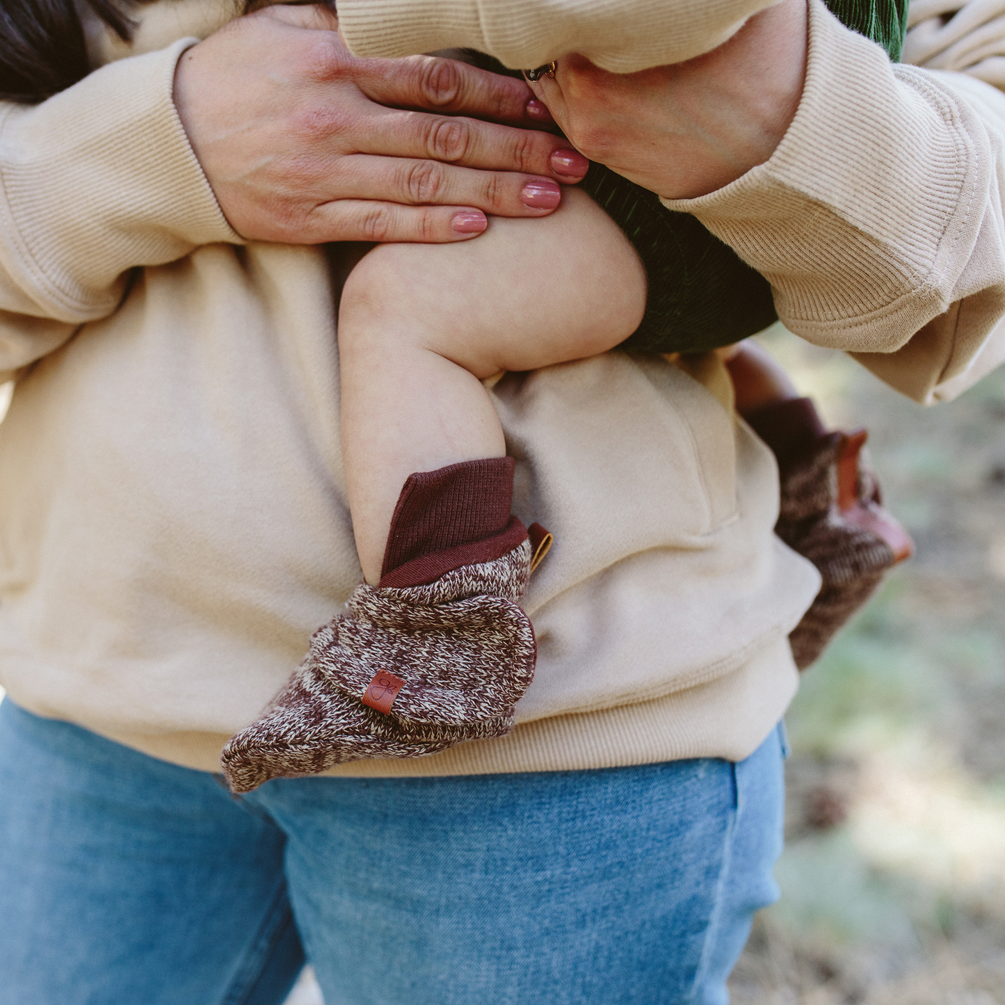 Goumi Knit Baby Stay on Booties in Bark