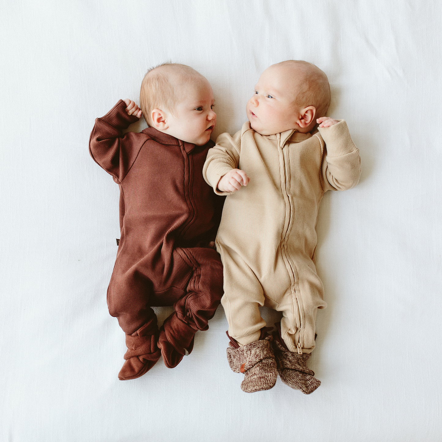 Goumi Knit Baby Stay on Booties in Bark