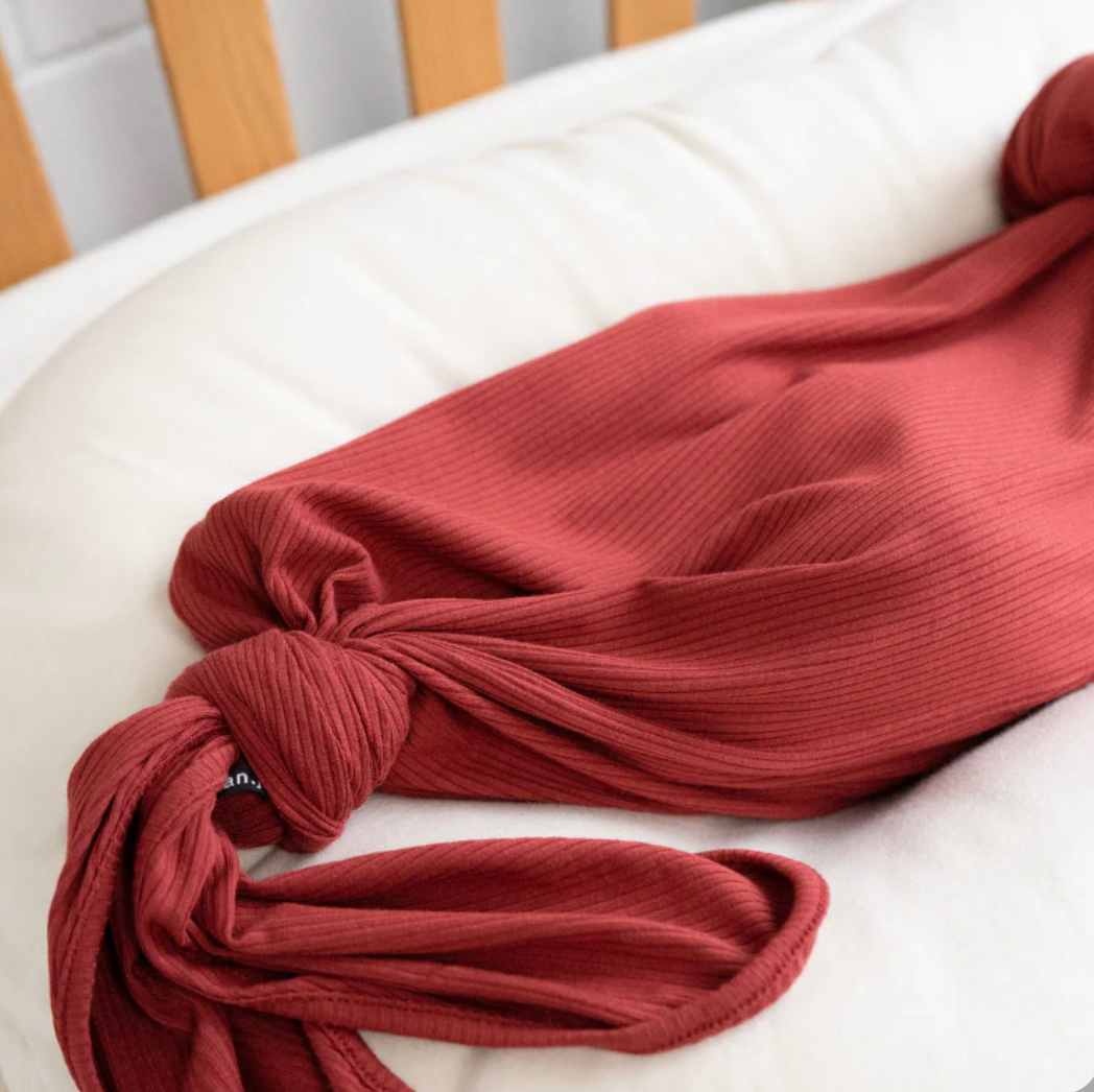 Belan J Ribbed Knotted Sleep Gown in Burgundy