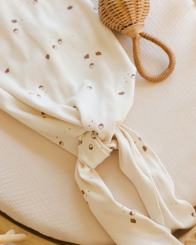 Quincy Mae Knotted baby Gown and Hat Set