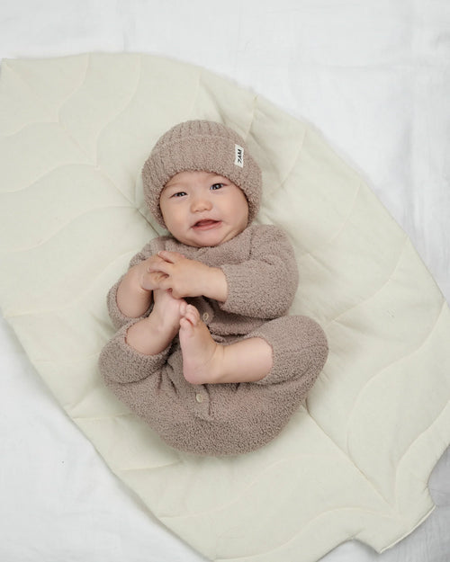 7AM Enfant Fuzzy Ribbed Beanie in Taupe