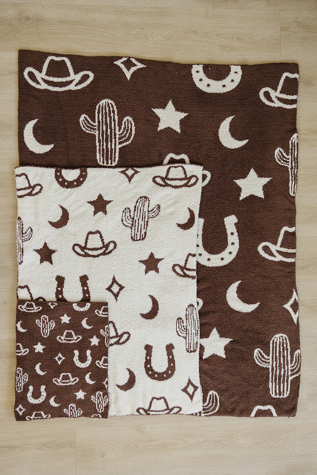 Mebie Baby Western Plush Blankets