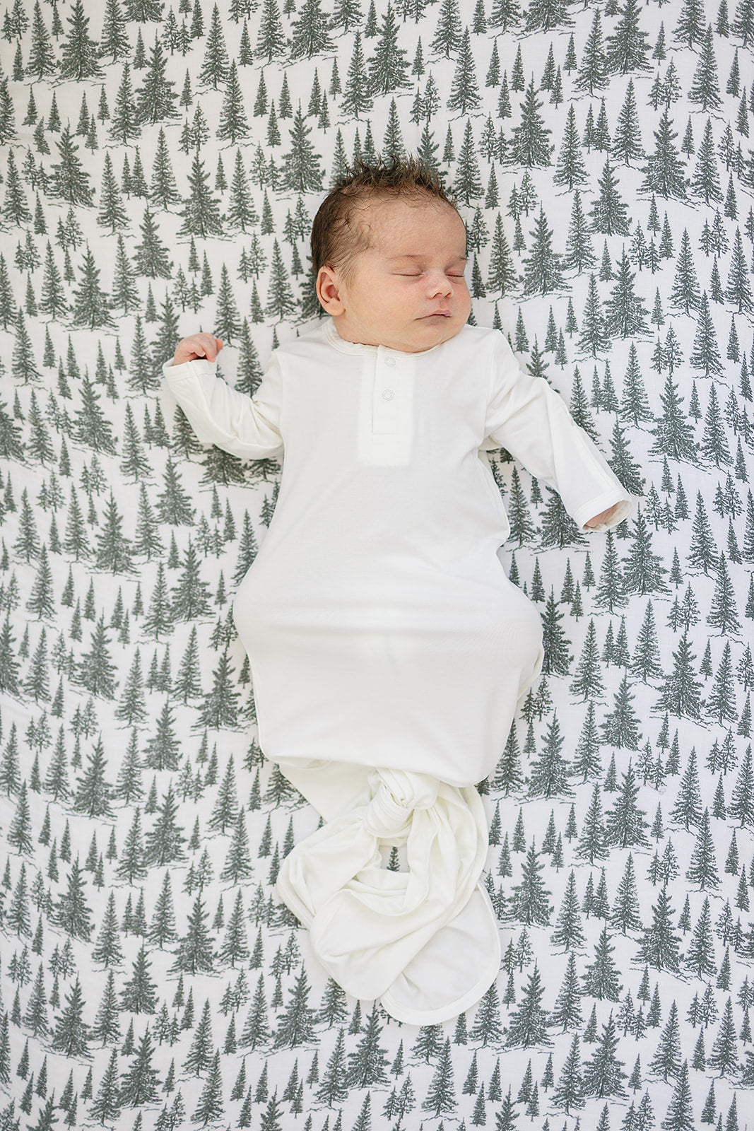 Mebie Baby Muslin Crib Sheet in Forest