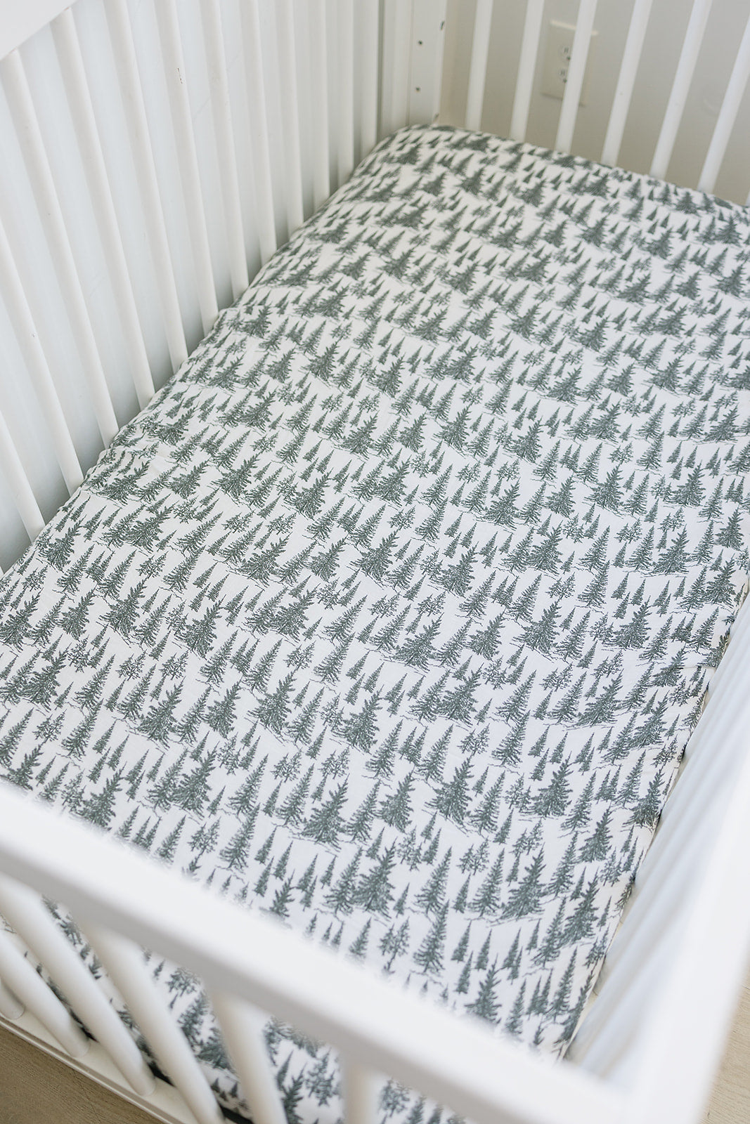 Mebie Baby Muslin Crib Sheet in Forest