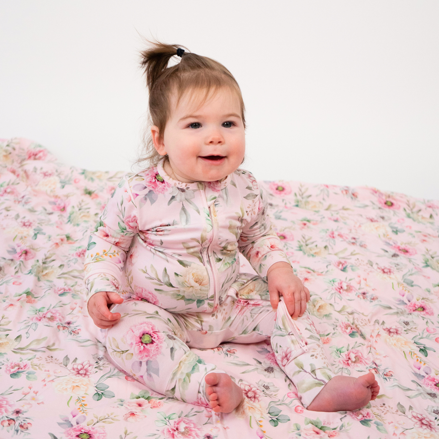 Belan J 1.0 TOG Child Blanket in Floral Bliss/Pastel Orchid