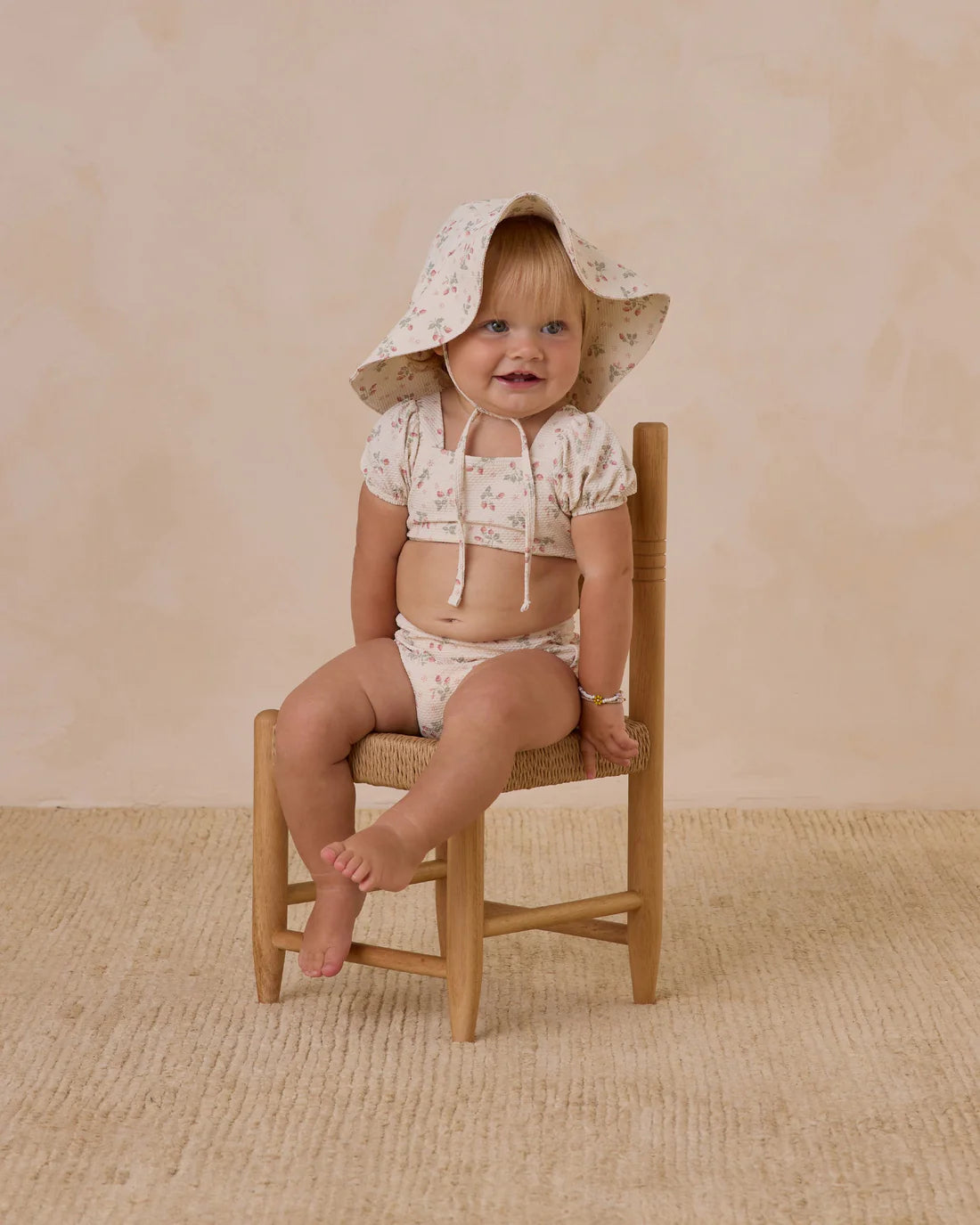 Quincy Mae Sun Hat in Strawberries