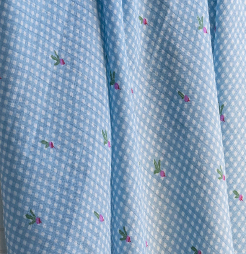 Avery Row Muslin Swaddle Set in Little Farm / Radish