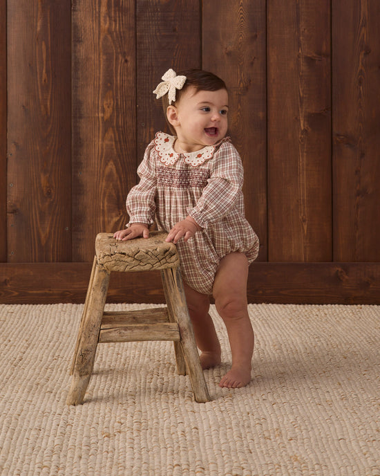 Quincy Mae Crochet Bow in Natural