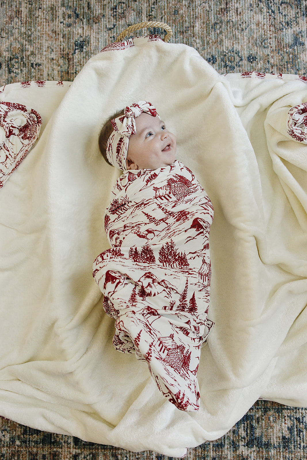 Mebie Baby Bamboo Fleece Quilt in Holiday Toile