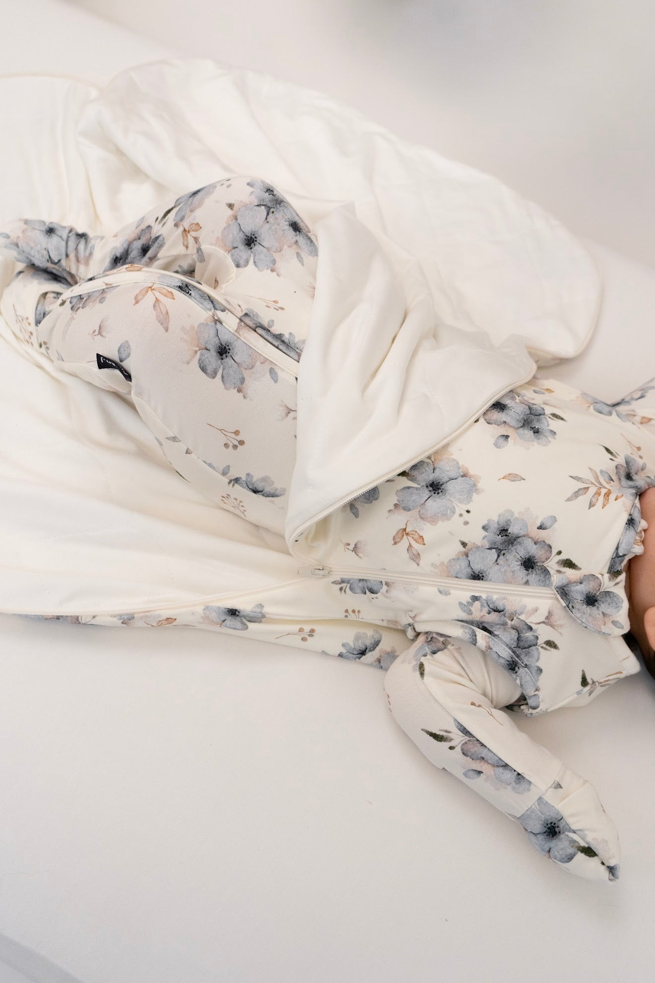 Belan J 1.0 TOG Sleep Bag in Frosty Floral