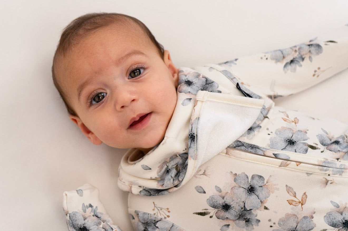 Belan J Bandana Bib in Frosty Floral