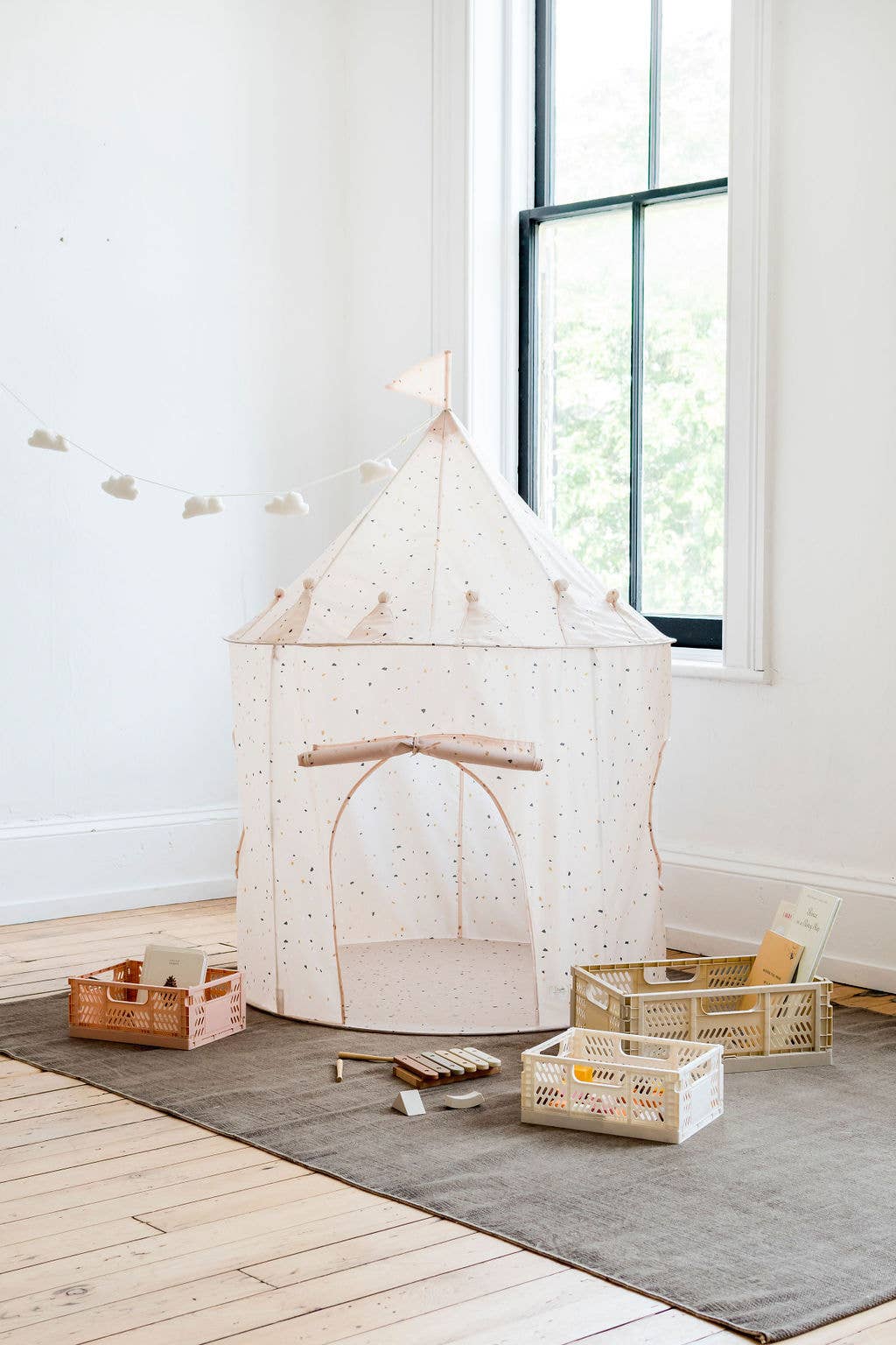 3 Sprouts Castle Play Tent in Terrazzo Beige