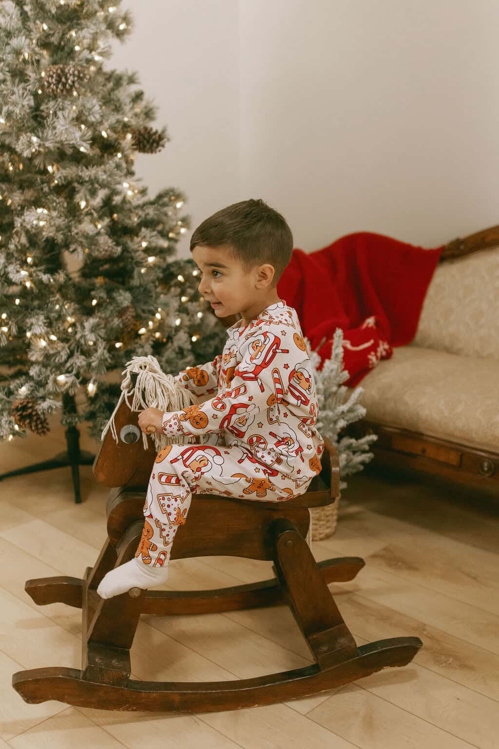 Reeses Little Pieces “Santa Mugs” Crewneck