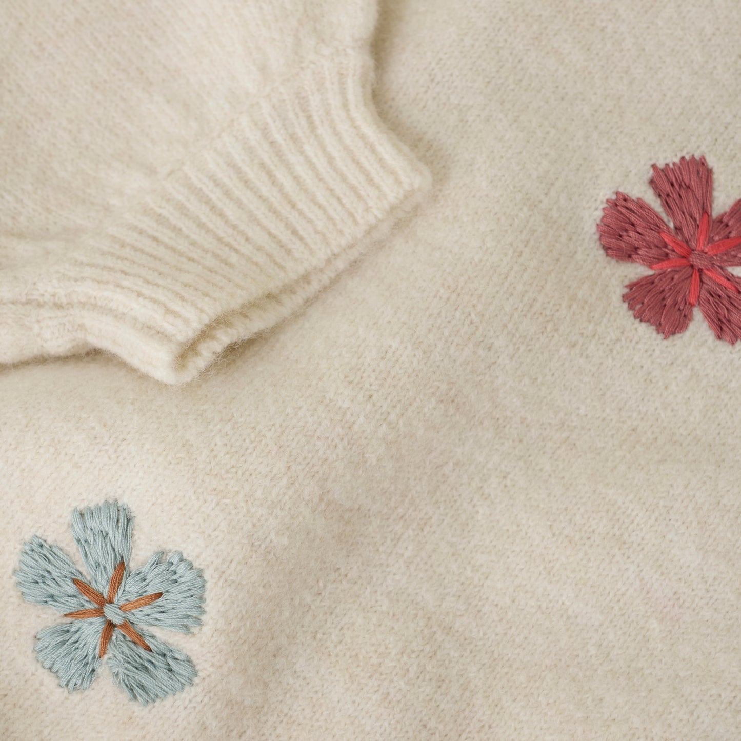 Minymo Embroidered Floral Pullover