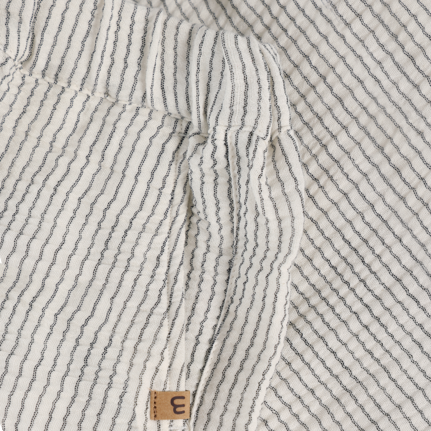 Minymo Woven Short in Odyssey Gray