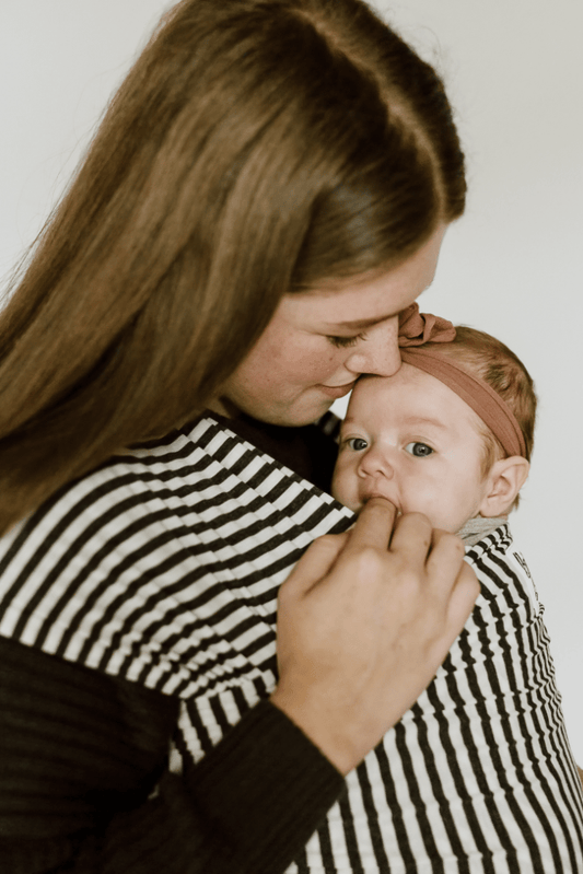 Beluga Baby - Lori Beluga Wrap- Charcoal Stripe