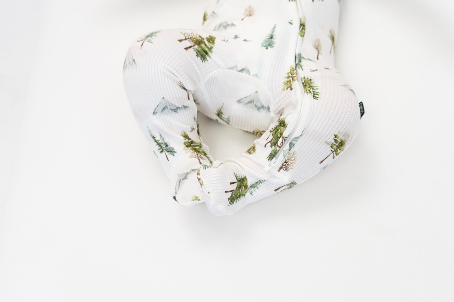 Belan J Ribbed Bamboo Footed Sleeper in Misty Forest