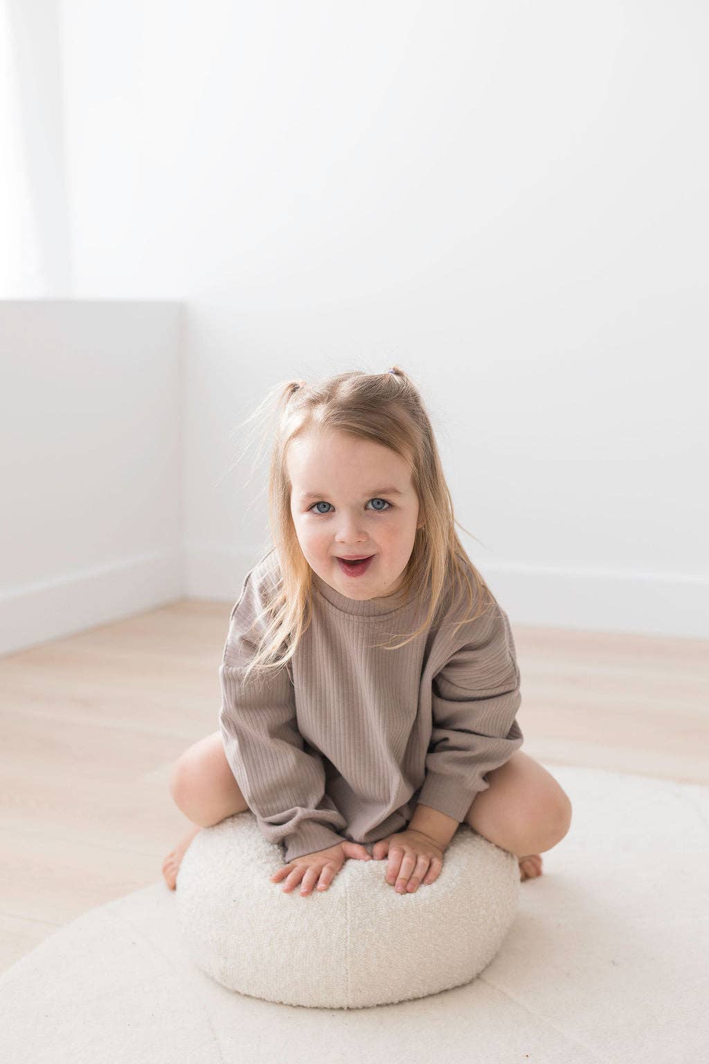 Mila & Co Ribbed Bubble Romper in Mushroom