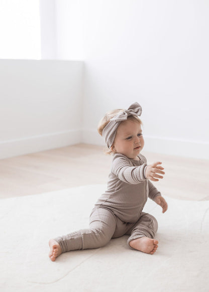 Mila & Co Ribbed Headband Bow
