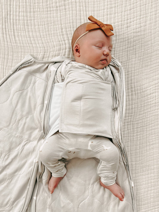 Günamüna 2.6 TOG Slumber Swaddle in Pink Gingham