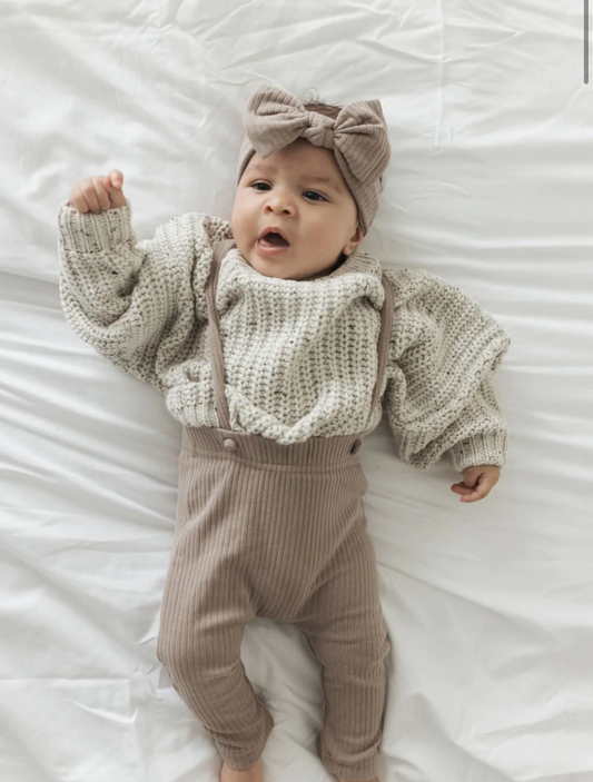 Mila & Co. Ribbed suspender pant in Mushroom