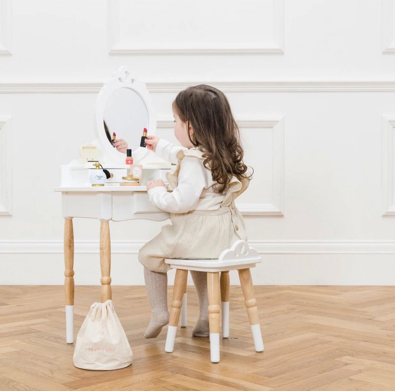 Le Toy Van Vanity Table and Stool Gift Set