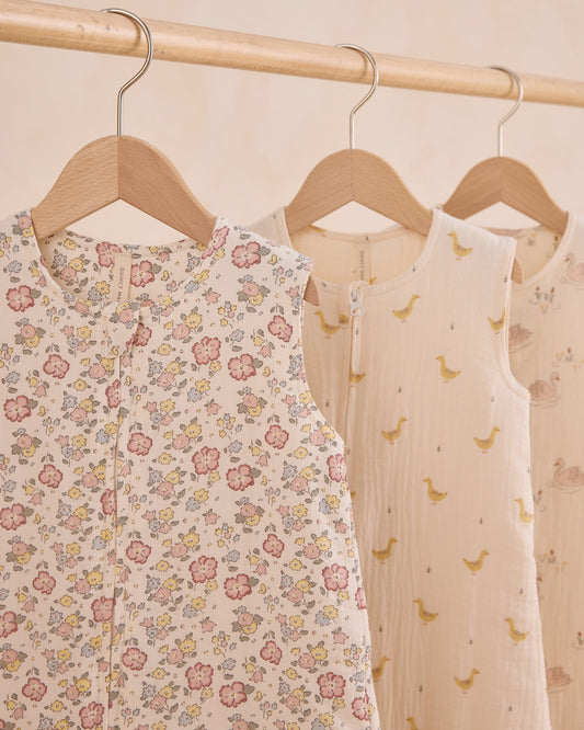 Quincy Mae Muslin Sleep Bag in Bloom
