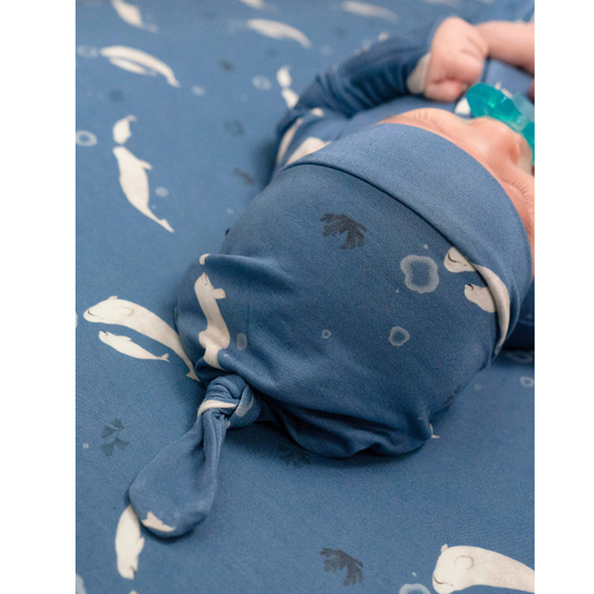 Belan J Knotted Infant Hat - Belugas