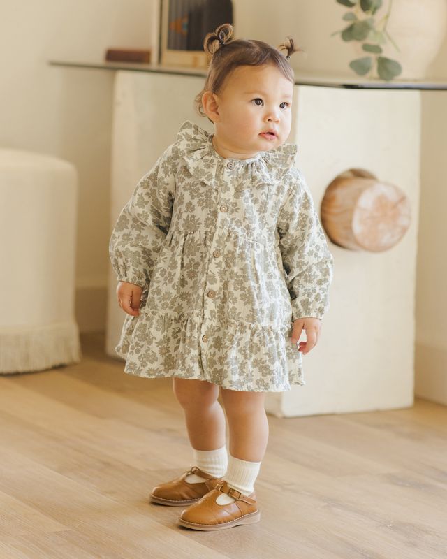 Quincy Mae Ruffle Collar Button Dress in Green Floral