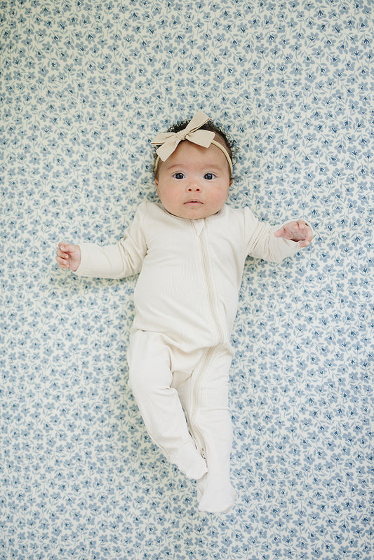 Mebie Baby Muslin Crib Sheet in Blue Blossom