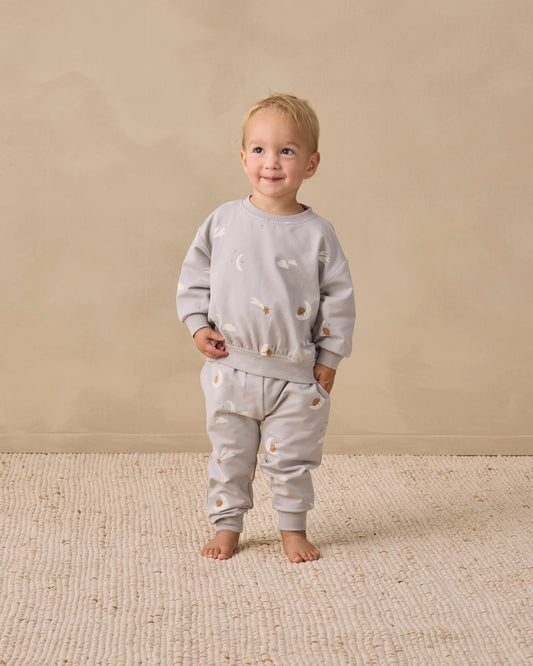 Quincy Mae Relaxed Sweatsuit in Sky Friends