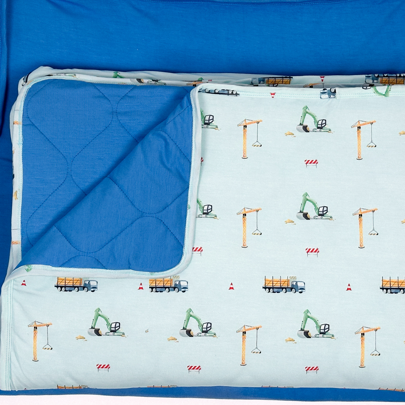 Belan J 2.5 TOG Dreamer Blanket in Construction/Lake Blue