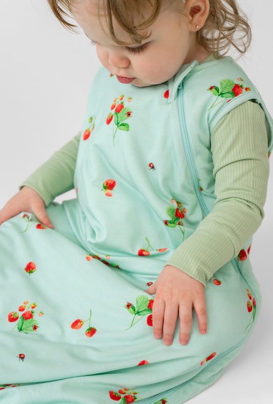 Belan J 1.0 TOG Sleep Bag in Strawberry Garden
