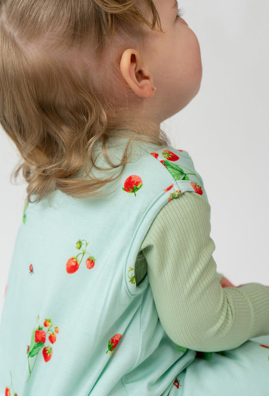 Belan J 0.5 TOG Sleep Bag in Strawberry Garden
