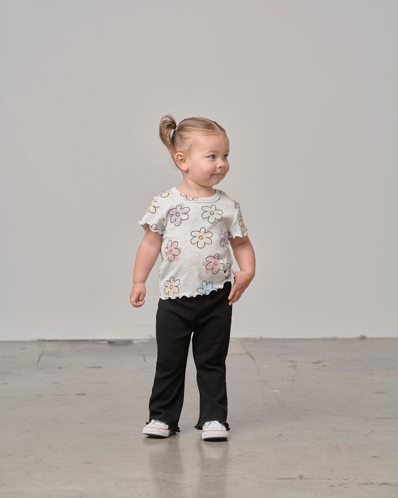 Little Bipsy Ribbed Lettuce Trim Tee in Daisy Dreams