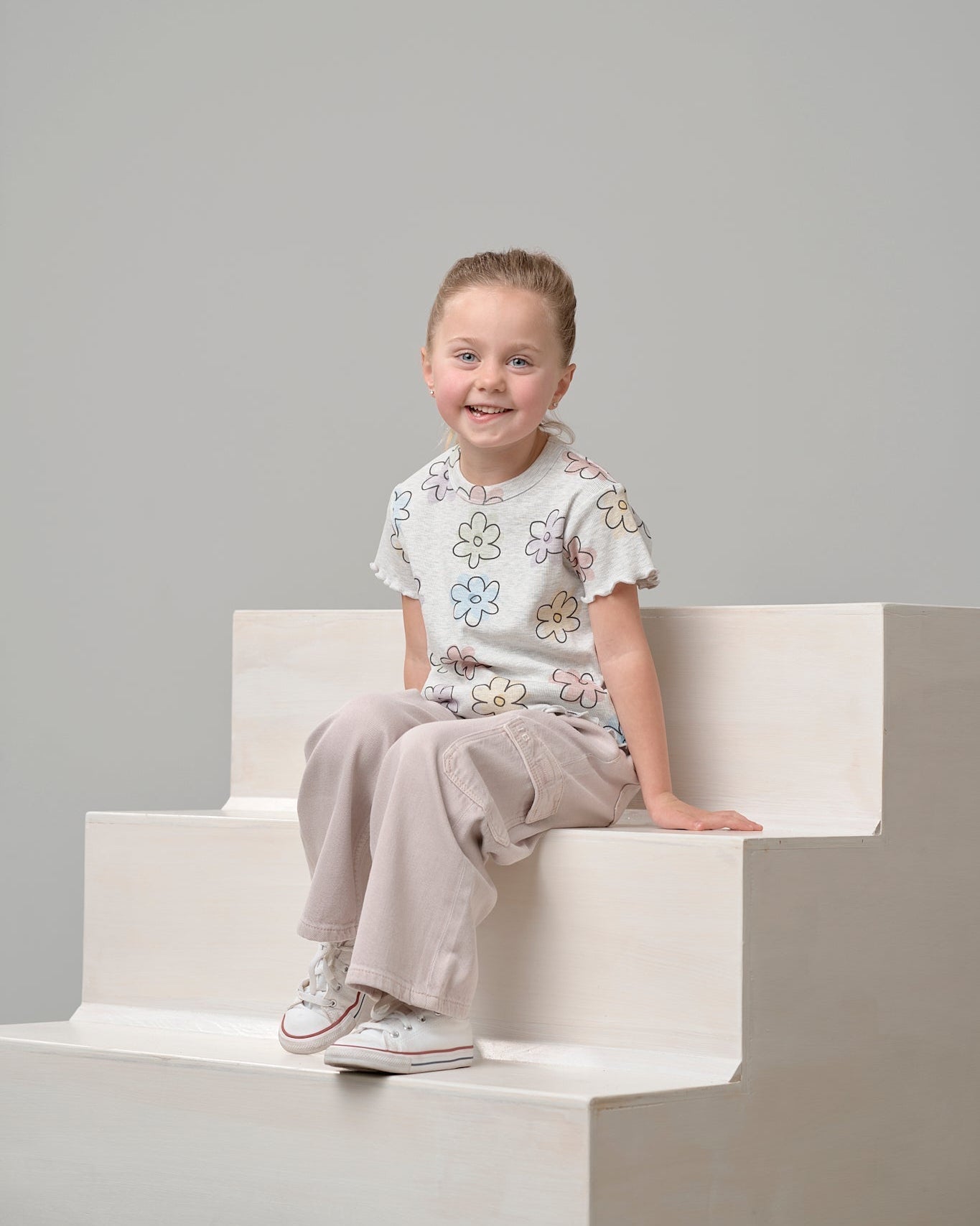 Little Bipsy Ribbed Lettuce Trim Tee in Daisy Dreams