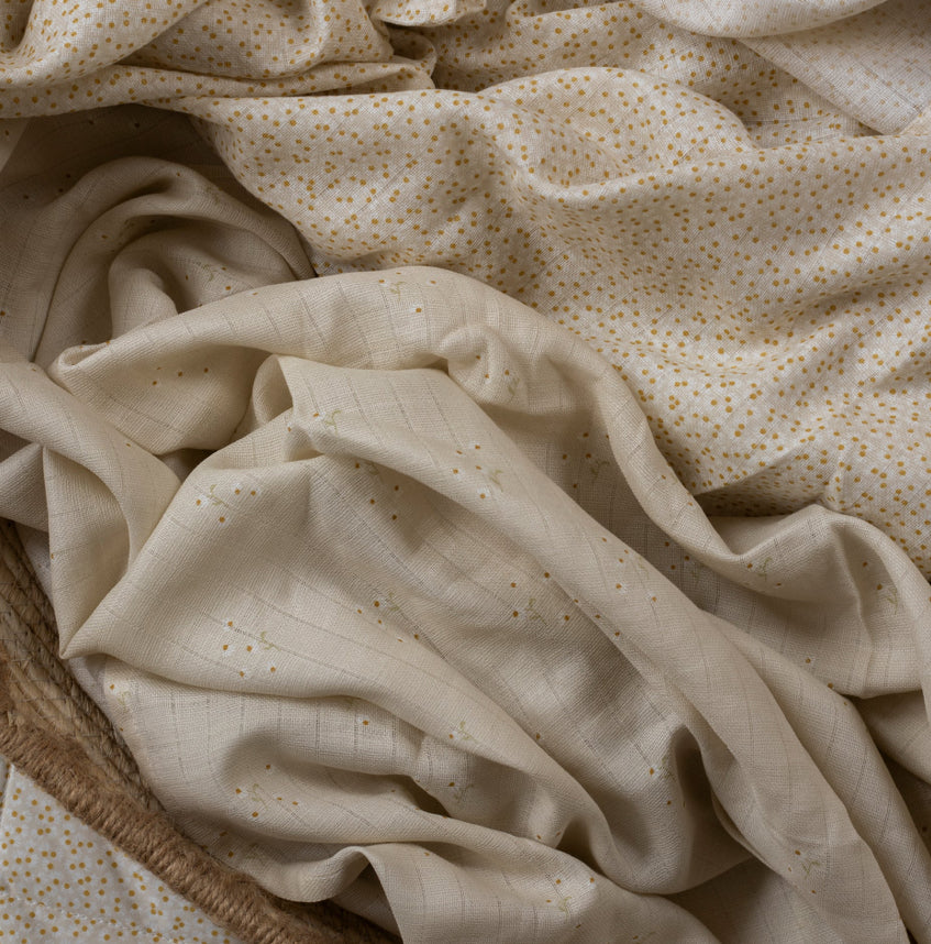 Avery Row Muslin Swaddle Set in Wild Chamomile / Daisy Meadow