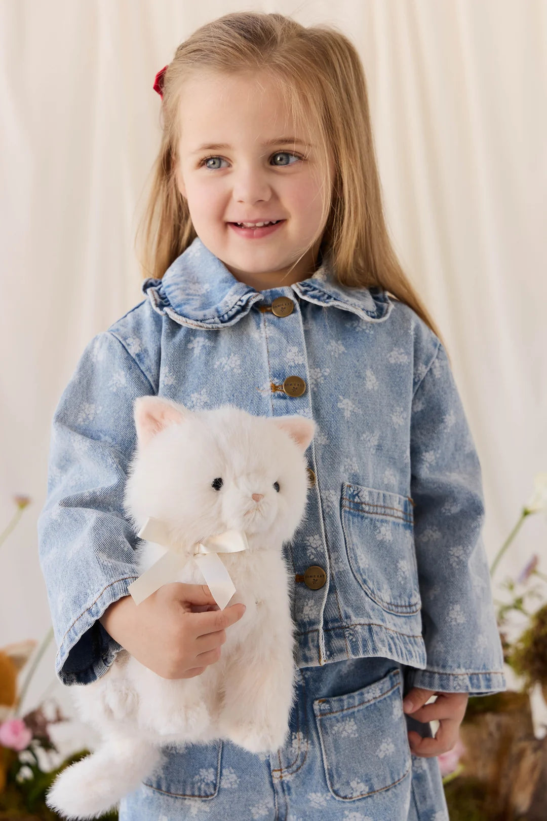 Jamie Kay Snuggle Bunnies - Moon the Kitty - Snow