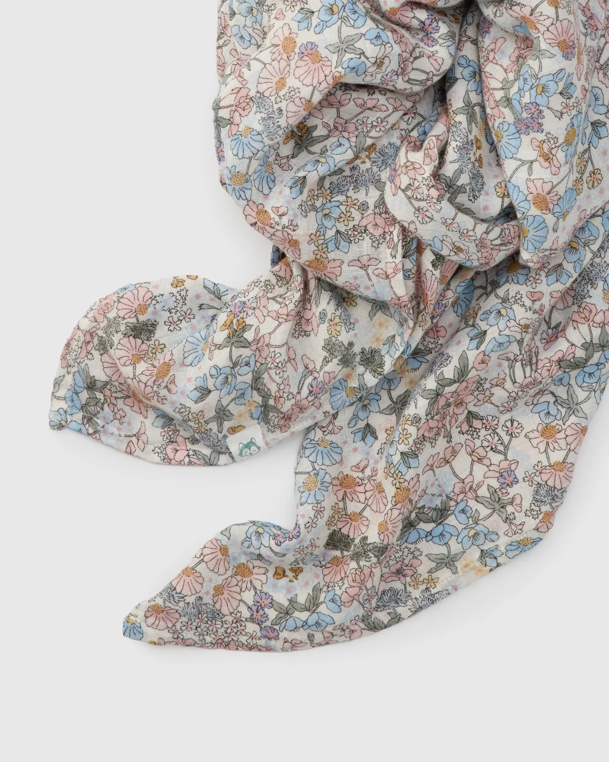 LouLou Lollipop Muslin Swaddle in English Garden