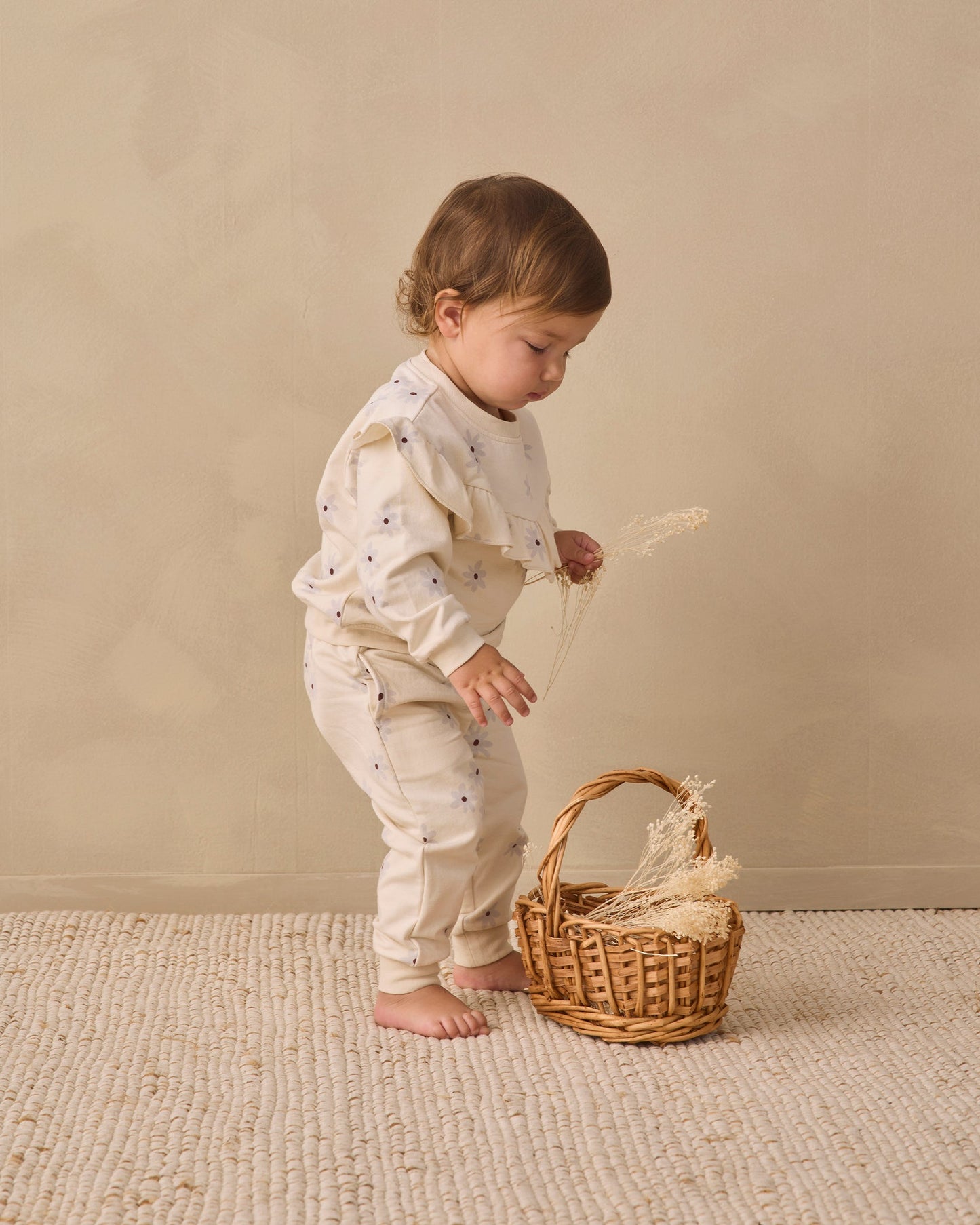 Quincy Mae Relaxed Fleece Sweatsuit Set in Blue Daisy