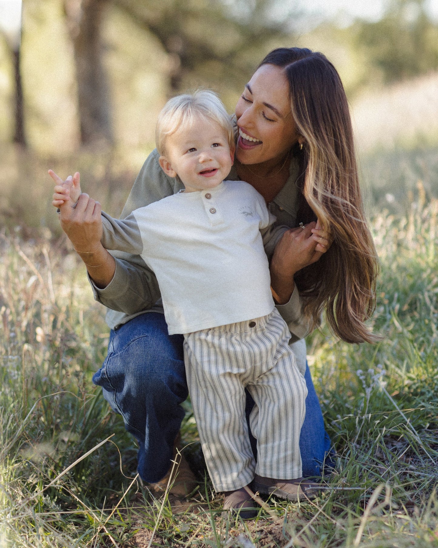 Quincy Mae Long Sleeve Henley Tee in Laurel