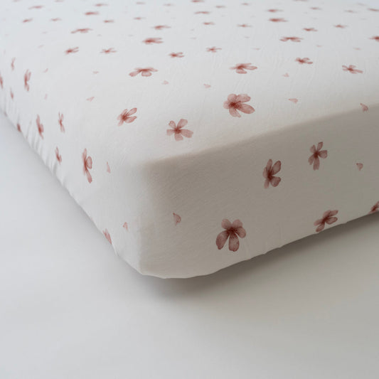 Belan J Bamboo Fitted Crib Sheet in Petals