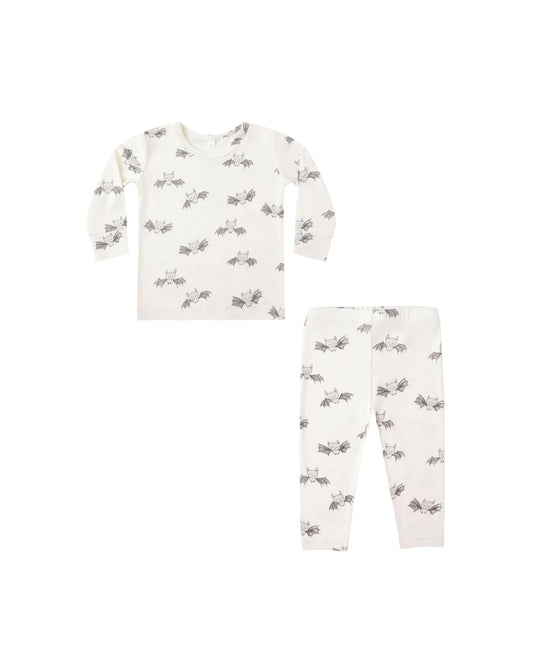 Quincy Mae Halloween Bamboo Pajama Set in Bats