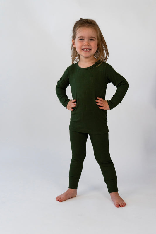 Belan J Ribbed 2 Piece PJ Set in Forest Green
