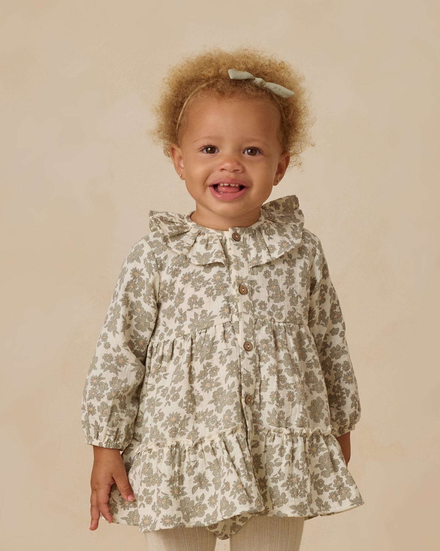 Quincy Mae Ruffle Collar Button Dress in Green Floral
